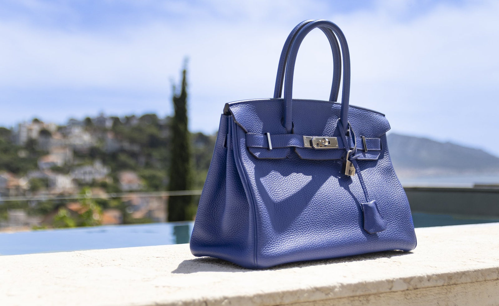 Comment authentifier un sac de luxe d'occasion ? La méthode Studio Vintage à Marseille.